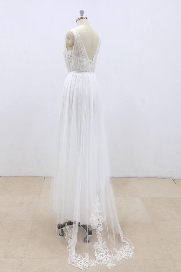 Elegant Long V-neck Ruffle Tulle Appliques A-line Wedding Dress