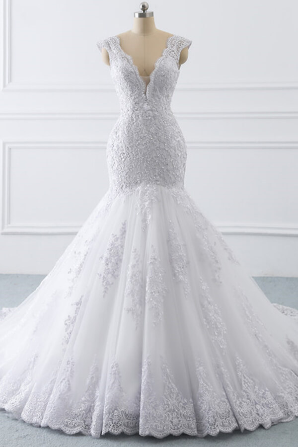 Chic White Long V-neck Appliques Lace Mermaid Tulle Wedding Dress