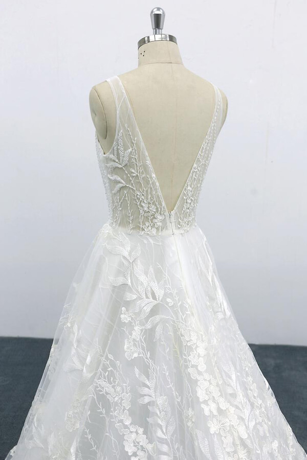 Elegant Long V-neck Appliques Lace Tulle A-line Wedding Dress