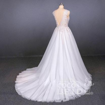 Sexy V Neck Tulle with Lace Appliques A Line Backless Wedding Dress