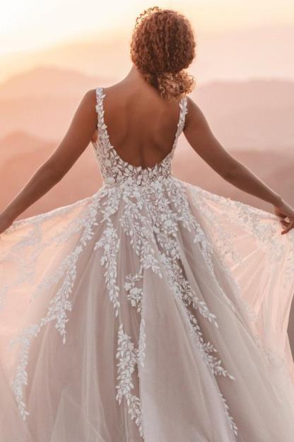Long Open Back Tulle Appliques Lace A-Line Wedding Dress with Ruffles