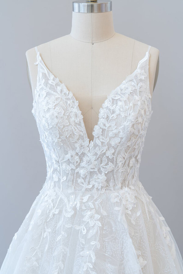 Open Back Appliques Tulle A-line Wedding Dress