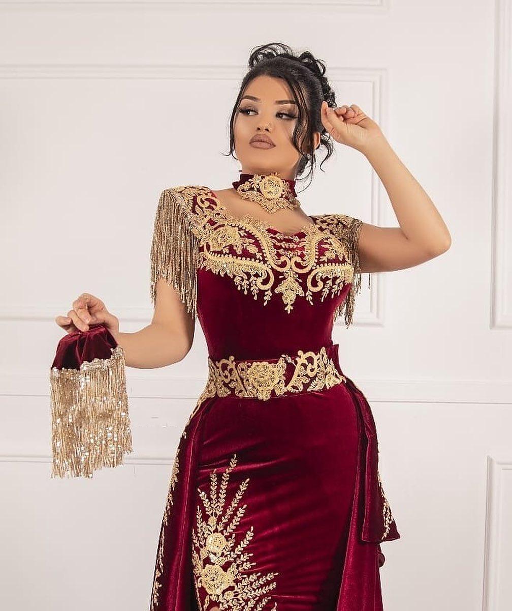 Classy Scoop Neck Appliques Lace Floor-length Velvet Mermaid Prom Dress With Split