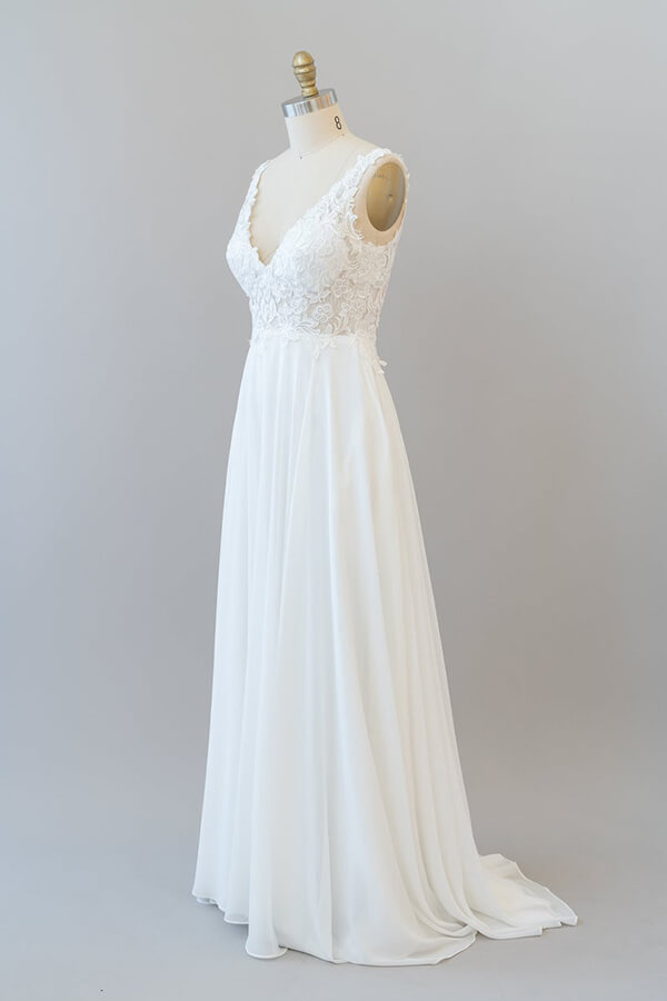 Long V-neck Appliques Lace Chiffon A-line Wedding Dress