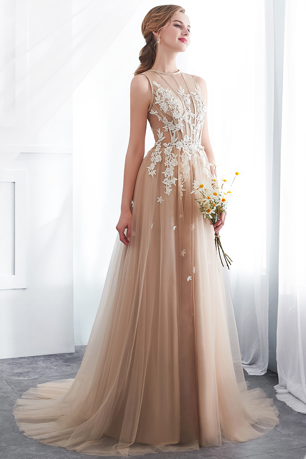 Long A-line Sleeveless Appliqued Lace Tulle Floor Length Evening Dresses