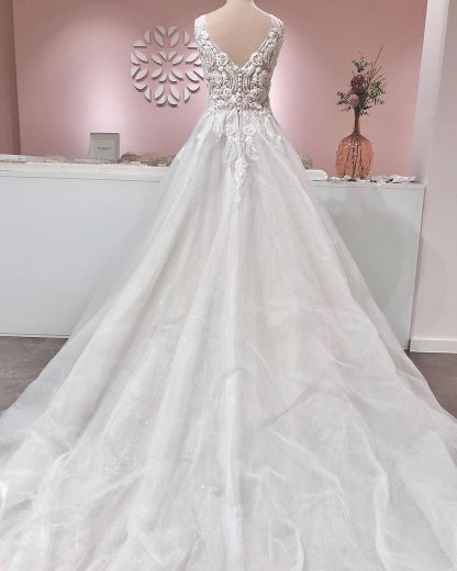 Vintage A-line Deep V-neck Appliques Lace Backless Tulle Ruffles Long Wedding Dress