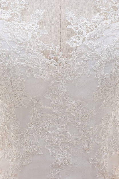 Gorgeous Long Sweetheart Appliques Lace Tulle Mermaid Wedding Dress