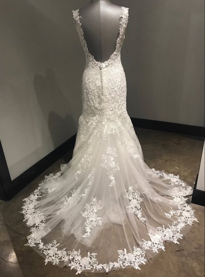 Ivory Lace Long V Neck Mermaid Open Back Wedding Dress