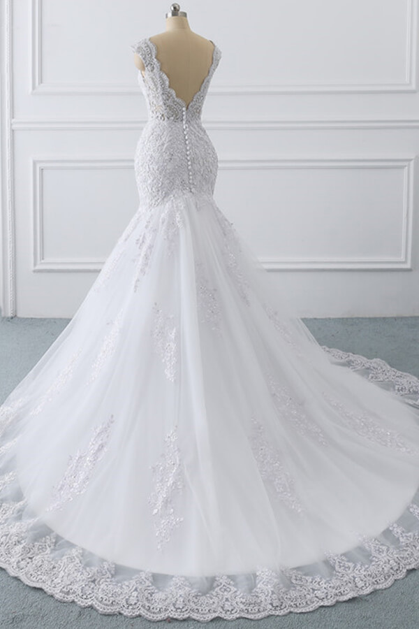 Chic White Long V-neck Appliques Lace Mermaid Tulle Wedding Dress