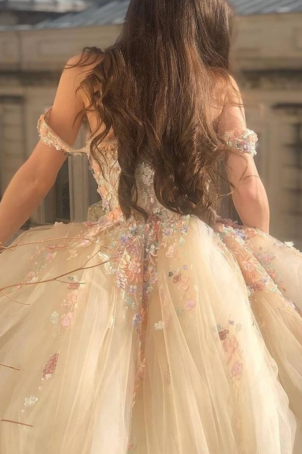 Graceful Long Ball Gown Sweetheart Tulle Beading Appliques Wedding Dresses