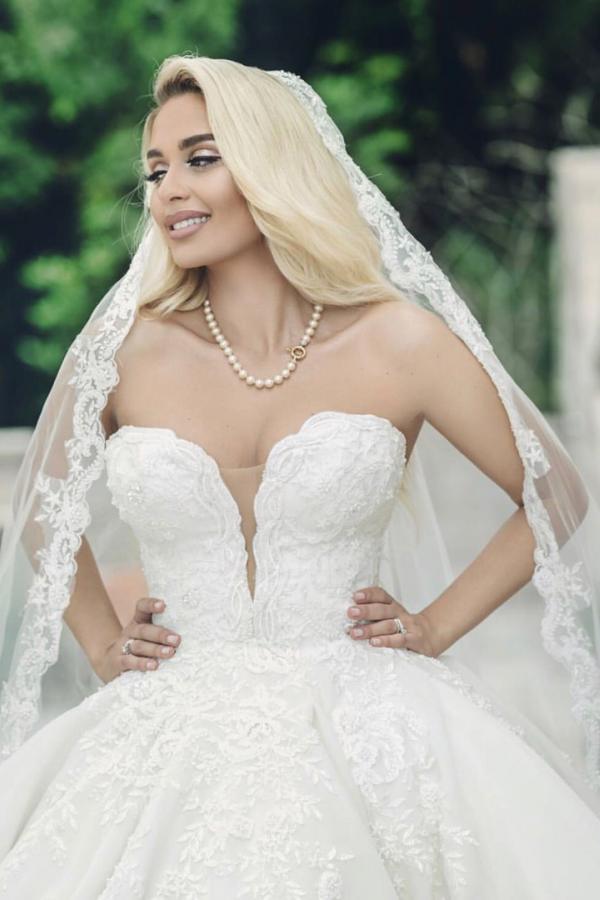 Luxury Long Ball Gown Sweetheart Tulle Lace Wedding Dresses
