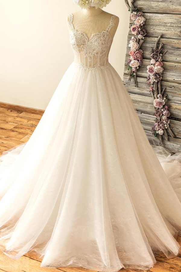 Elegant Long Sweetheart Appliques Lace Tulle A-line Wedding Dress