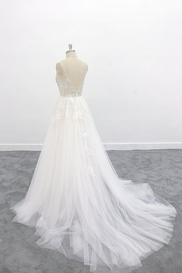 Elegant Long Sweetheart Appliques Lace Tulle A-line Wedding Dress