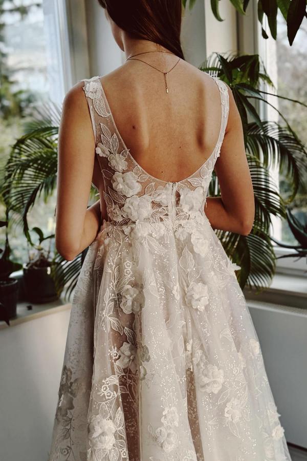 Long V Neck Open Back Tulle Front Slit Wedding Dress with Appliques Lace