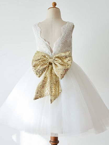 Ball Gown Knee Length Wedding / First Communion / Pageant Flower Girl Dresses - Lace / Tulle Sleeveless Jewel Neck With Bow(S)