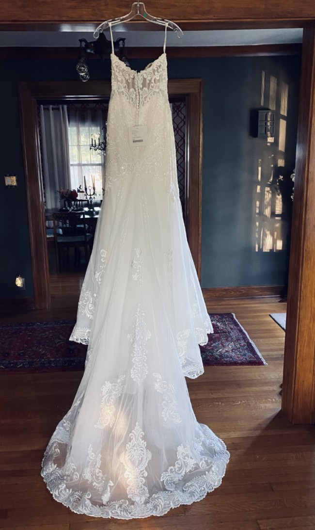 Long Lace Strapless Tulle Chapel Train Mermaid Wedding Dress