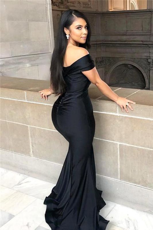 Black Off-the-shoulder Floor-length Backless Mermaid Prom Dress