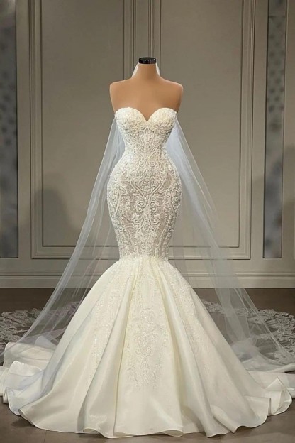 Gorgeous Long Memraid Sweetheart Satin Lace Wedding Dresses with Appliques Beads