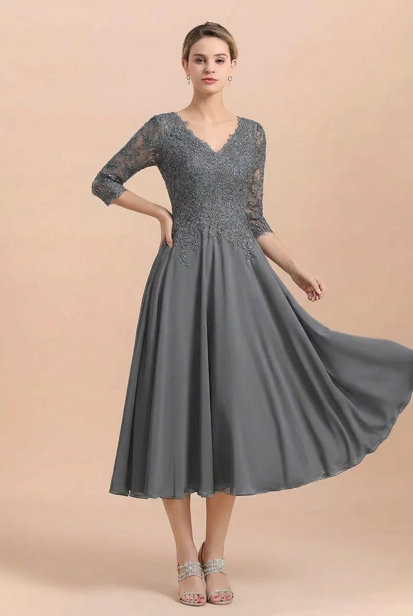 A-Line V-Neck 3/4 Sleeves Chiffon Short Mother Of The Bride Dresses With Lace