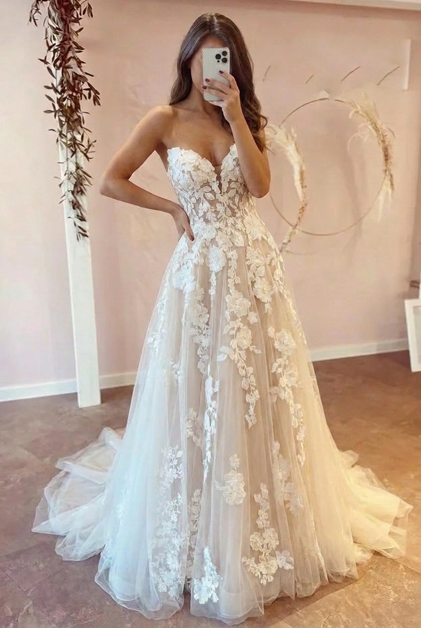 A-line Long Sweetheart Tulle Lace Ivory Wedding Dress