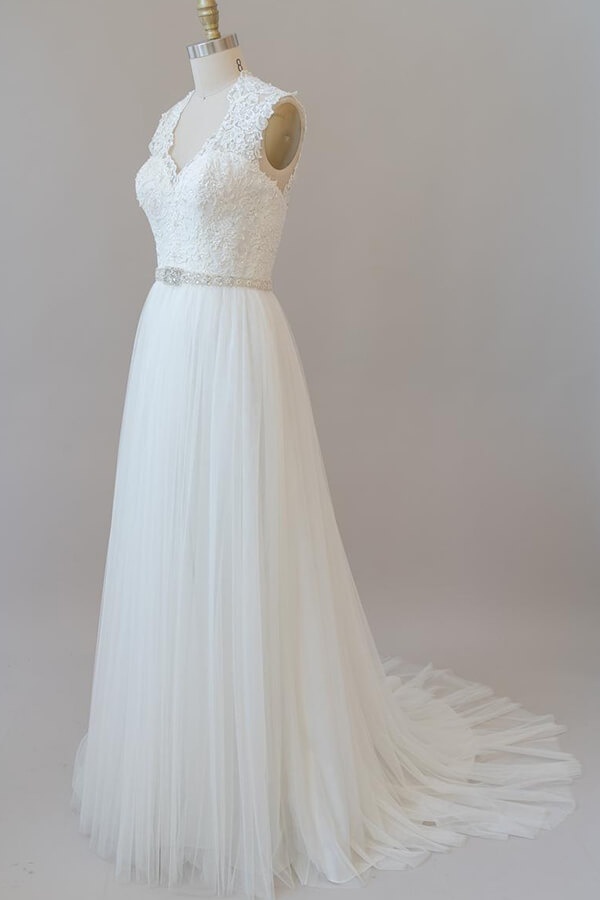 Amazing Long Beading Lace Tulle A-line Backless Wedding Dress