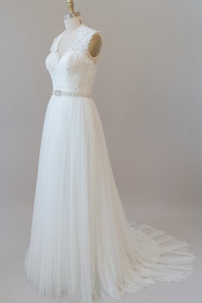 Amazing Long Beading Lace Tulle A-line Backless Wedding Dress