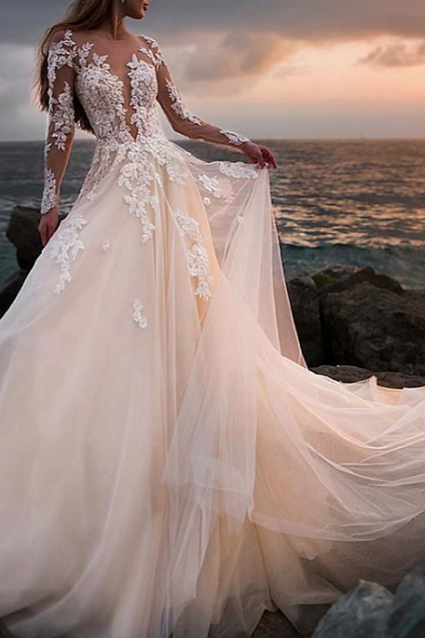 Beach Long A-Line Jewel Neck Court Train Lace Tulle Wedding Dresses with Long Sleeve
