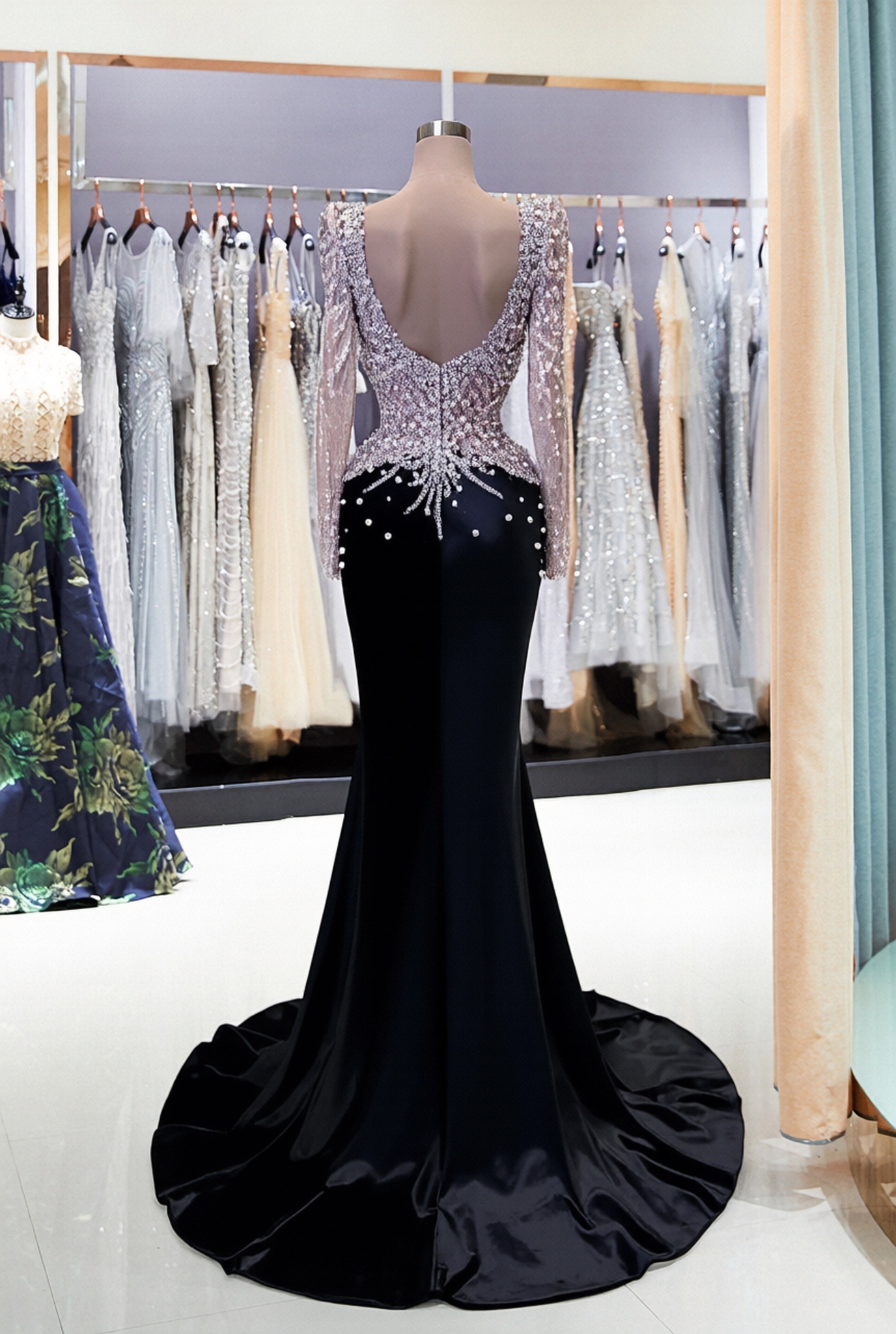 Black Long Sleeve Mermaid Sweetheart Prom Dress with Beads