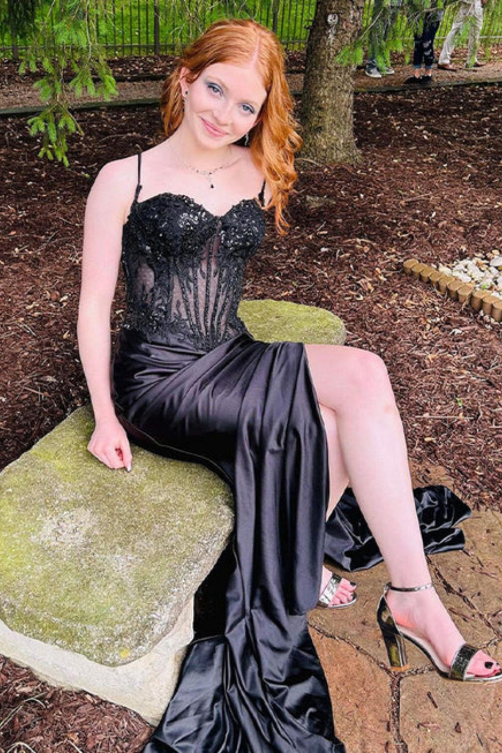 Cocosbride Black Spaghetti Straps Sleeveless Mermaid Evening Dress with Split