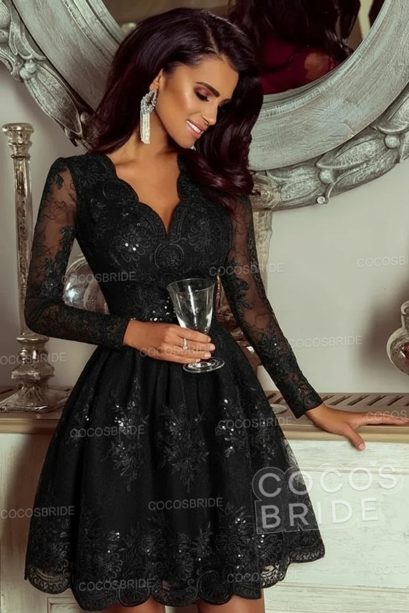 Elegant Short A-line V-neck Tulle Lace Homecoming Dresses with Sleeves