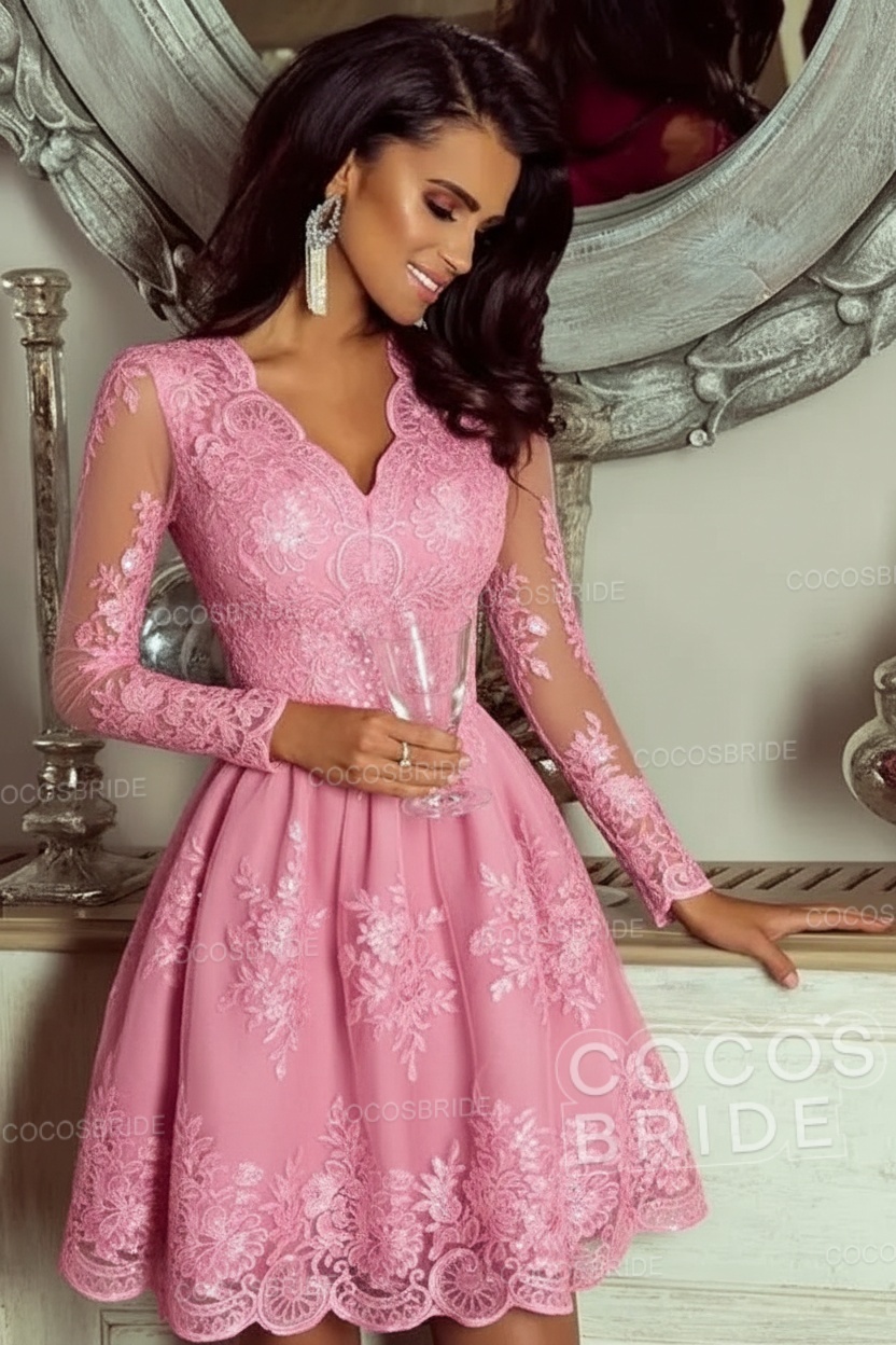 Elegant Short A-line V-neck Tulle Lace Homecoming Dresses with Sleeves