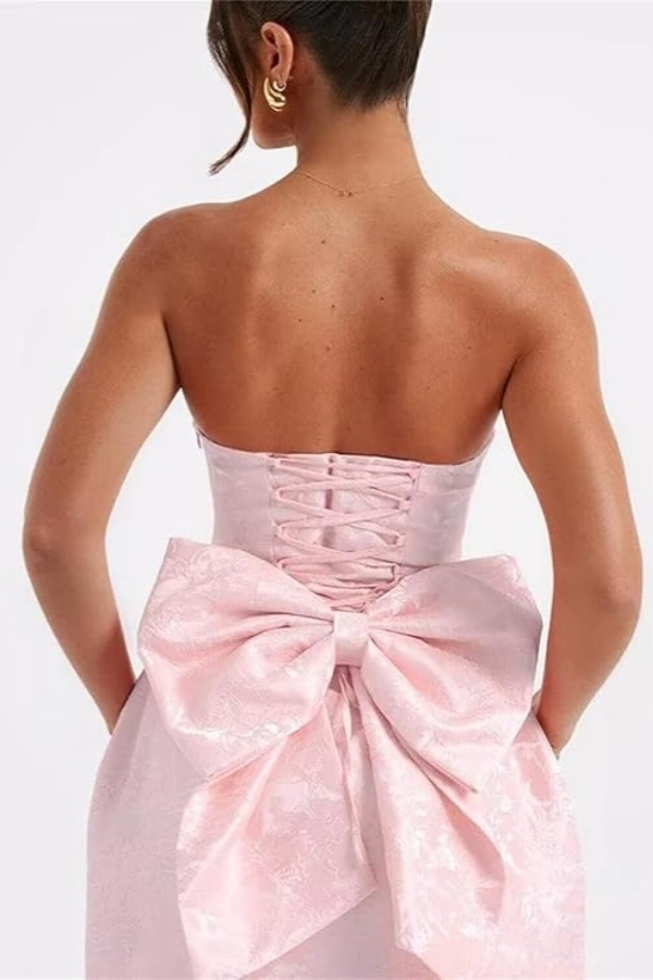 Chic Short Strapless Ruffle Satin Sheath Homecoming Dresses with Bow