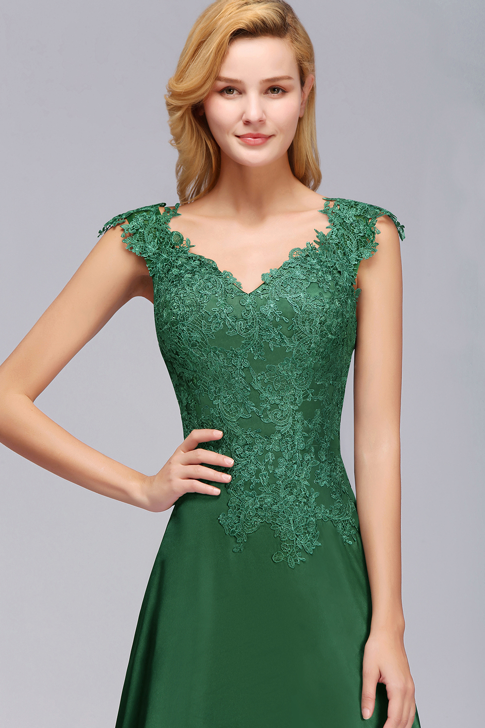 Dark Green A-line Lace Front-Slit Long Bridesmaid Dress
