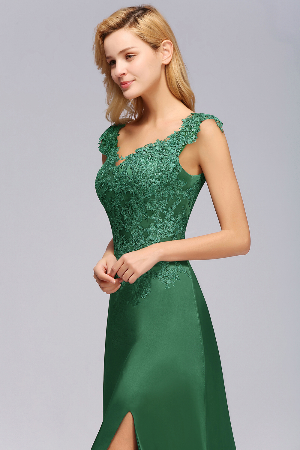 Dark Green A-line Lace Front-Slit Long Bridesmaid Dress
