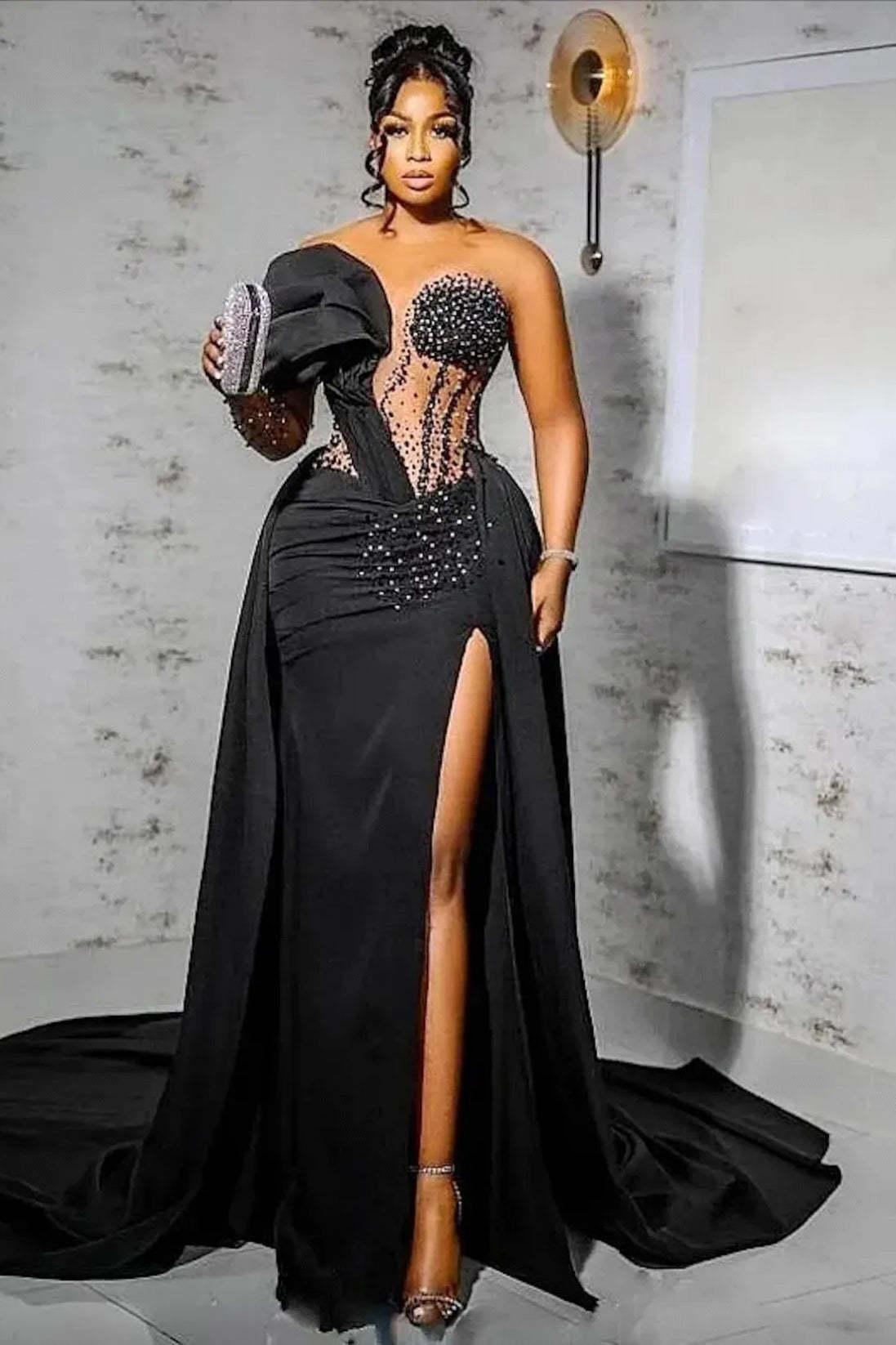 Cocosbride Elegant Black Mermaid Formal Dress with Drape and Beaded