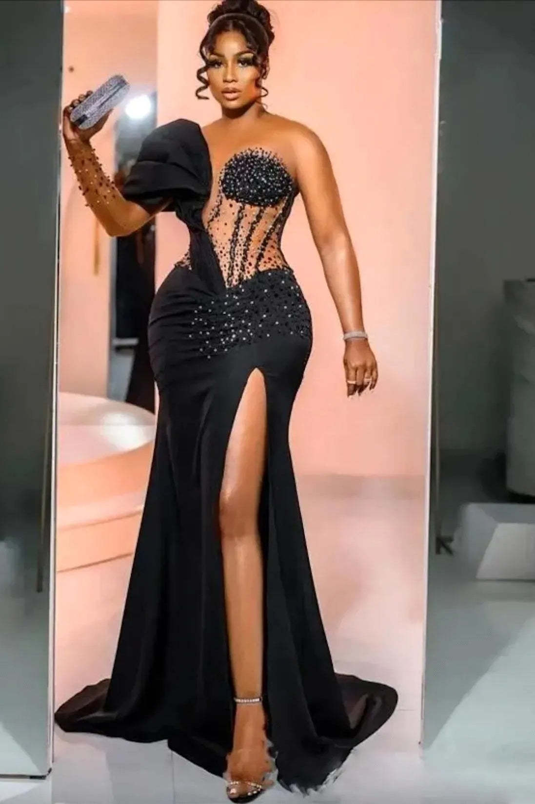 Cocosbride Elegant Black Mermaid Formal Dress with Drape and Beaded