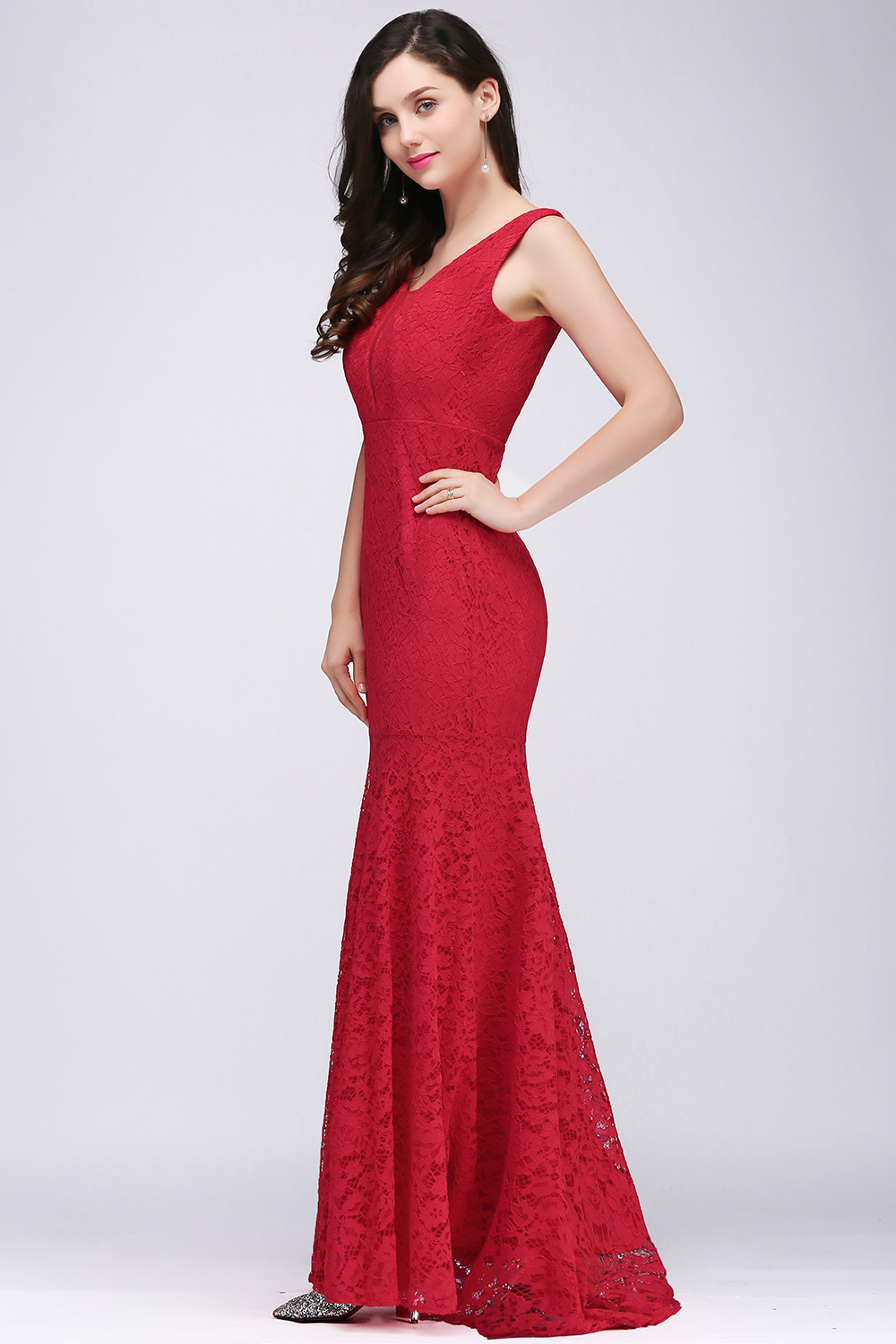 Elegant Mermaid Lace V-Neck Sleeveless Floor-Length Bridesmaid Dresses