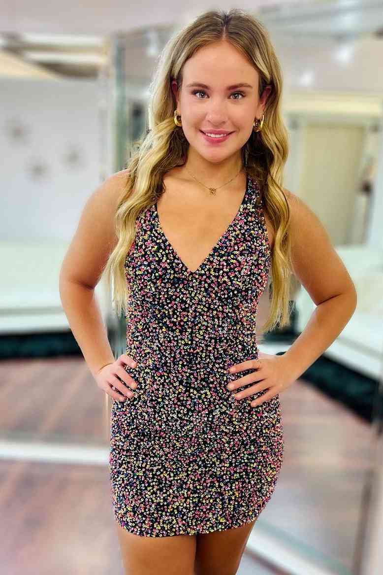 Glitter Short Mermaid V-Neck Sequined Mini Homecoming Dress