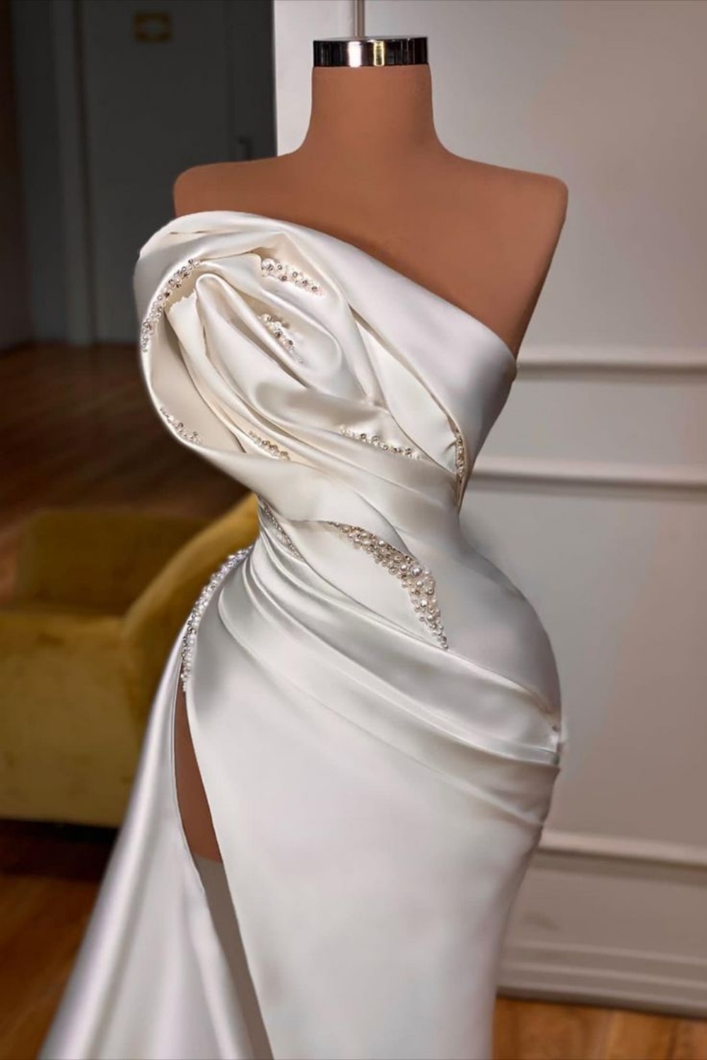 Glamorous Strapless Mermaid Prom Dress with Side Slit