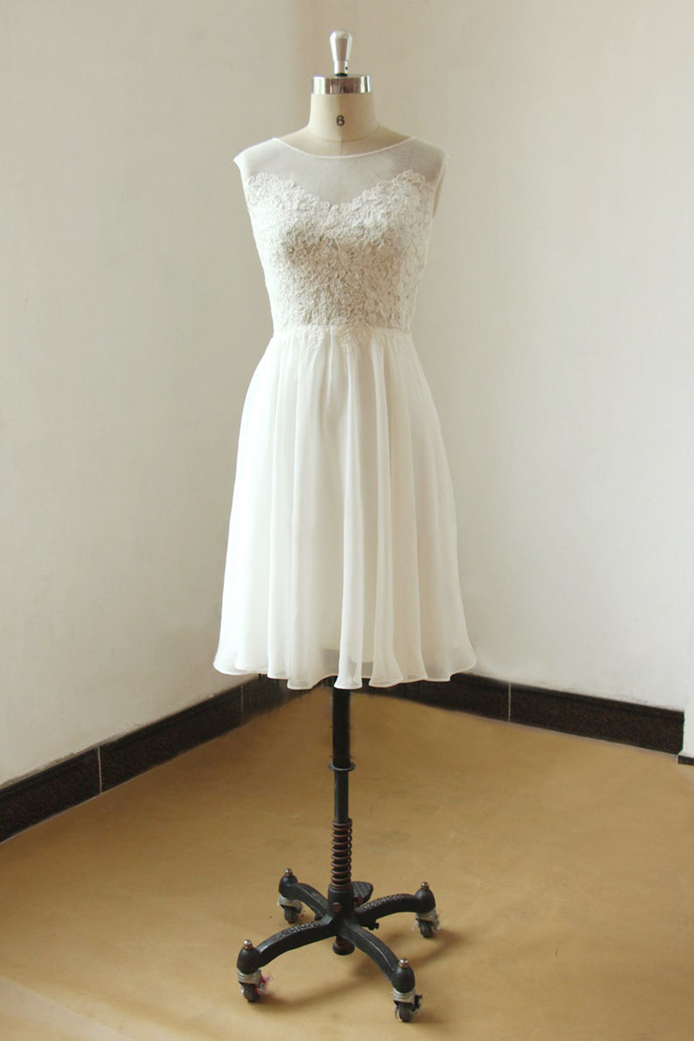 Illusion Lace Chiffon A-line Mini Wedding Dress