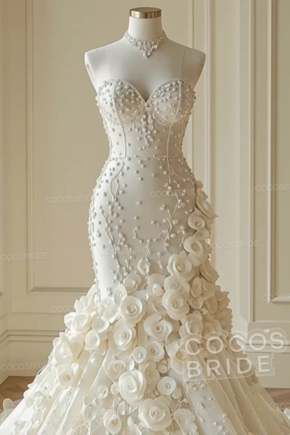 Elegant Strapless Sweetheart Mermaid Wedding Dress with Flowers
