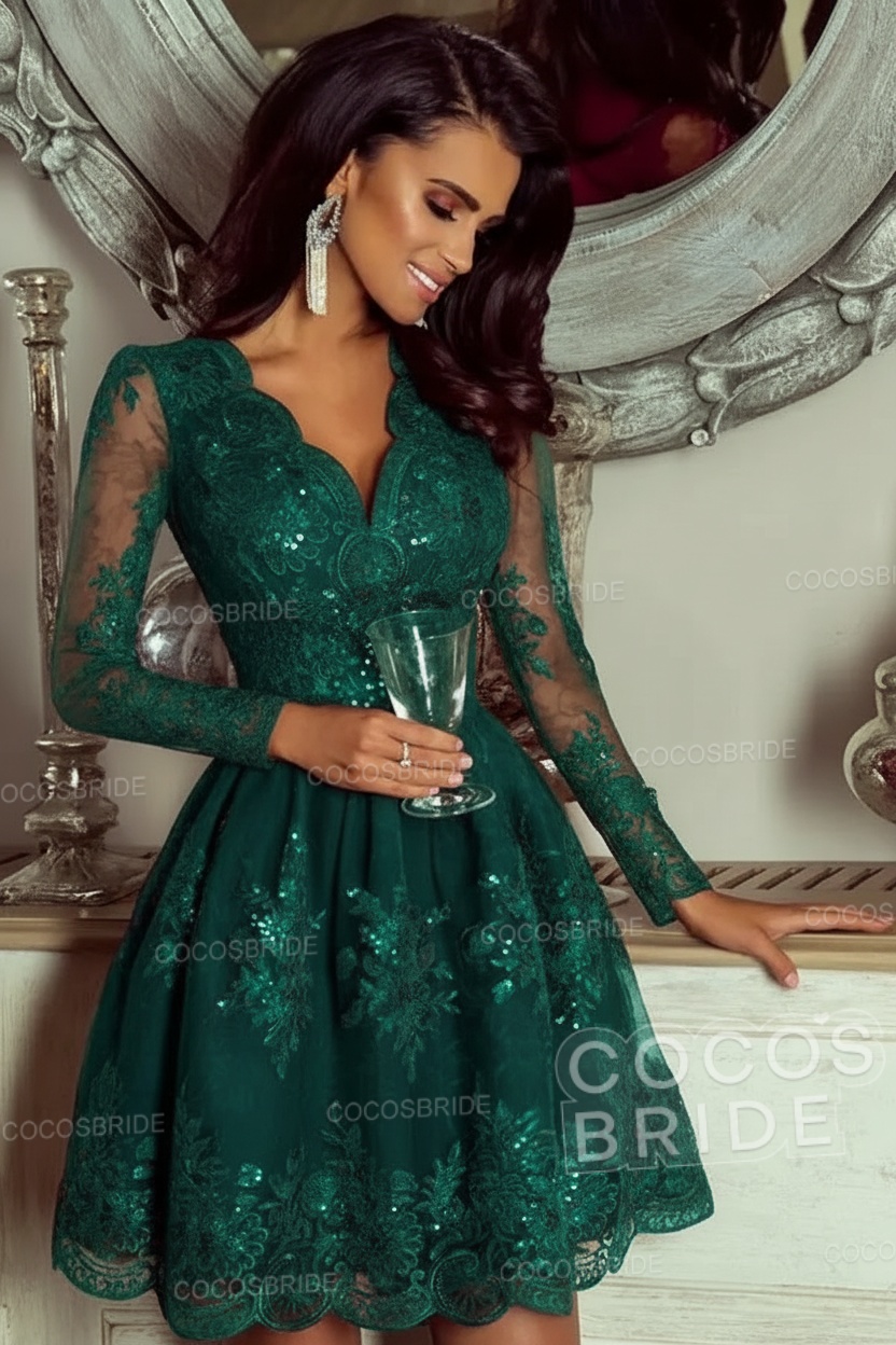 Elegant Short A-line V-neck Tulle Lace Homecoming Dresses with Sleeves
