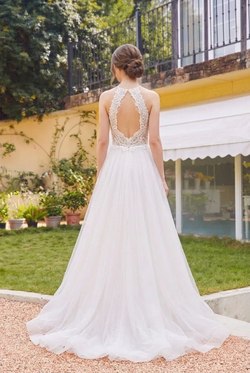 Long A Line Halter Tulle Lace Backless Beach Wedding Dress