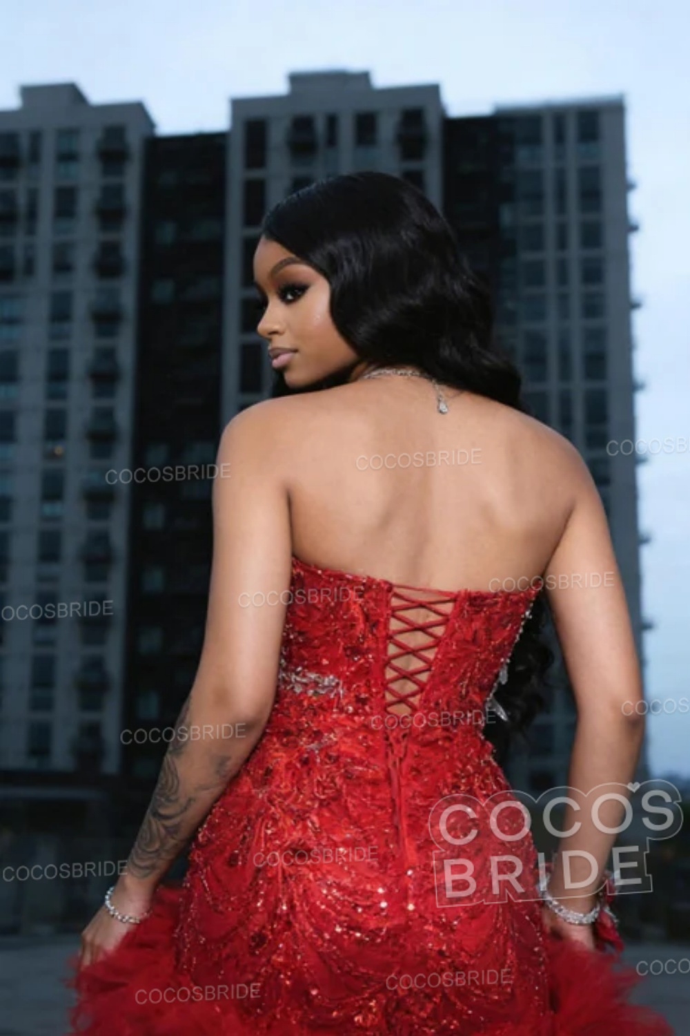 Luxurious Red Sequined Sleeveless Beaded Prom Dress with High Slit