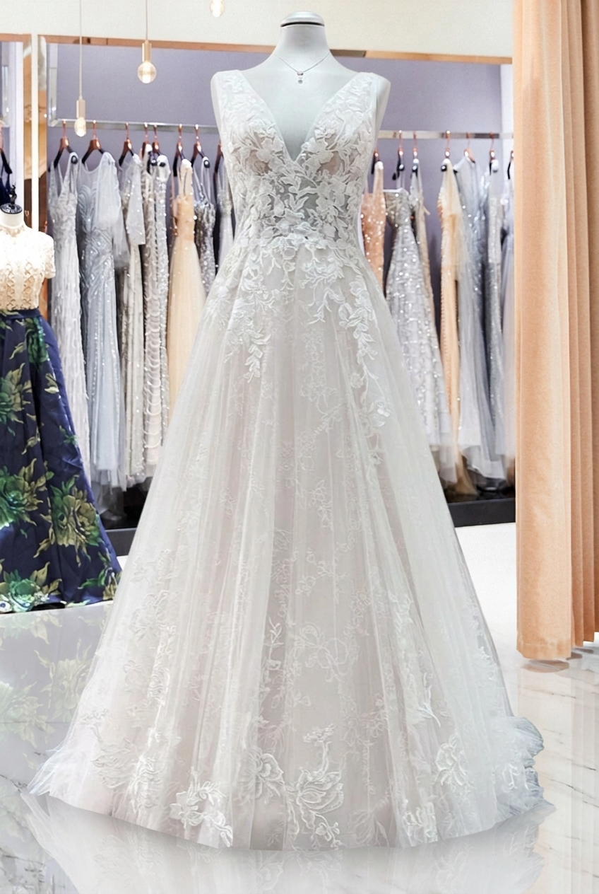 Modest Long A-line Deep V-neck Open Back Tulle Wedding Dress with Appliques Lace