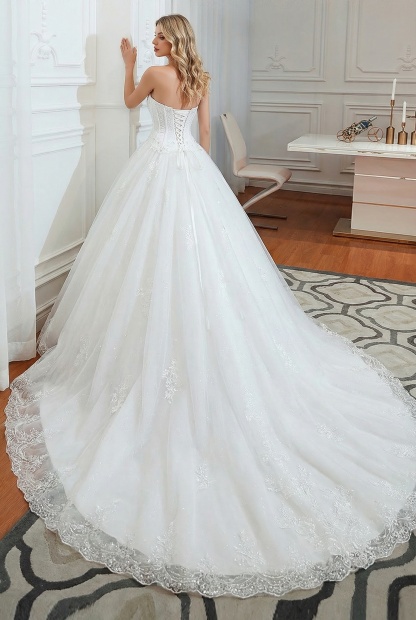 Long Sweetheart Beaded Lace-up Tulle Ball Gown Wedding Dresses