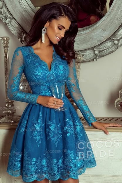 Elegant Short A-line V-neck Tulle Lace Homecoming Dresses with Sleeves