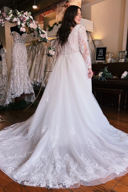 Plus Size Long A-Line V-neck Chiffon Lace Spilt Front Wedding Dress with Sleeves