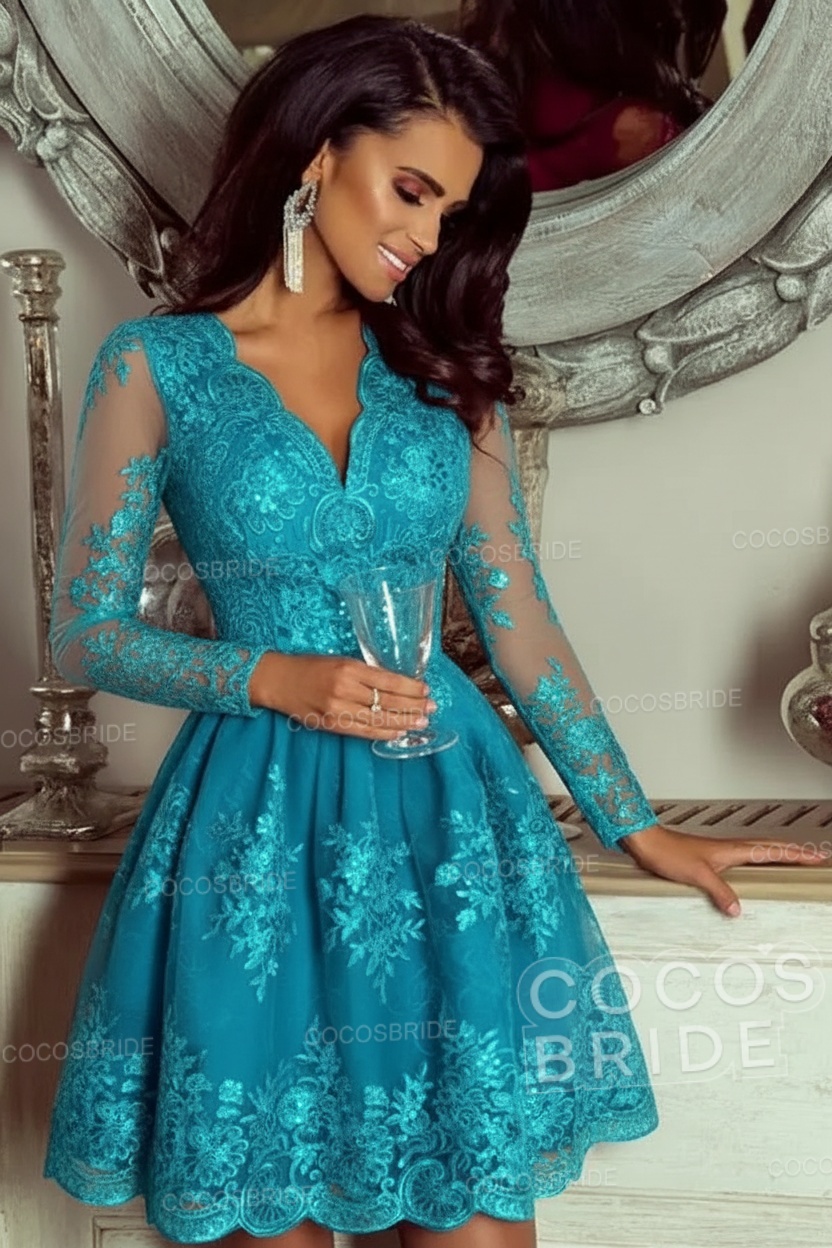 Elegant Short A-line V-neck Tulle Lace Homecoming Dresses with Sleeves