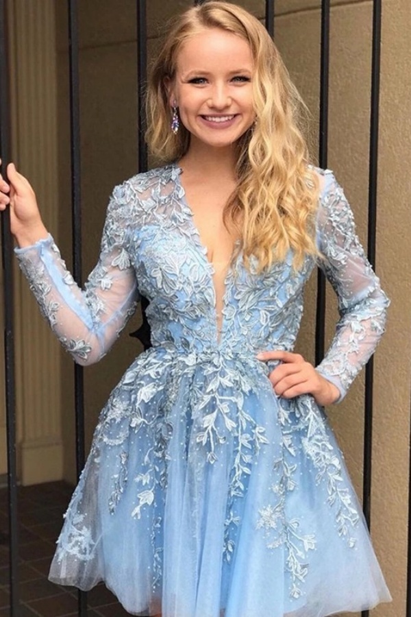 Short A-Line Lace Applique V-neck Long Sleeves Prom Dresses